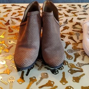 Steve madden leather upper booties